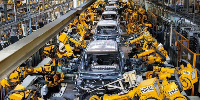 Trump anuncia que elevará a 25% aranceles a los automóviles de la Unión Europea